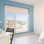 Apartment Blue Horizon Sea View 1br Warna