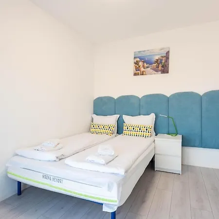 Blue Horizon Sea View 1br Apartment Varna